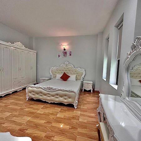 Royal Homestay Туихоа Экстерьер фото