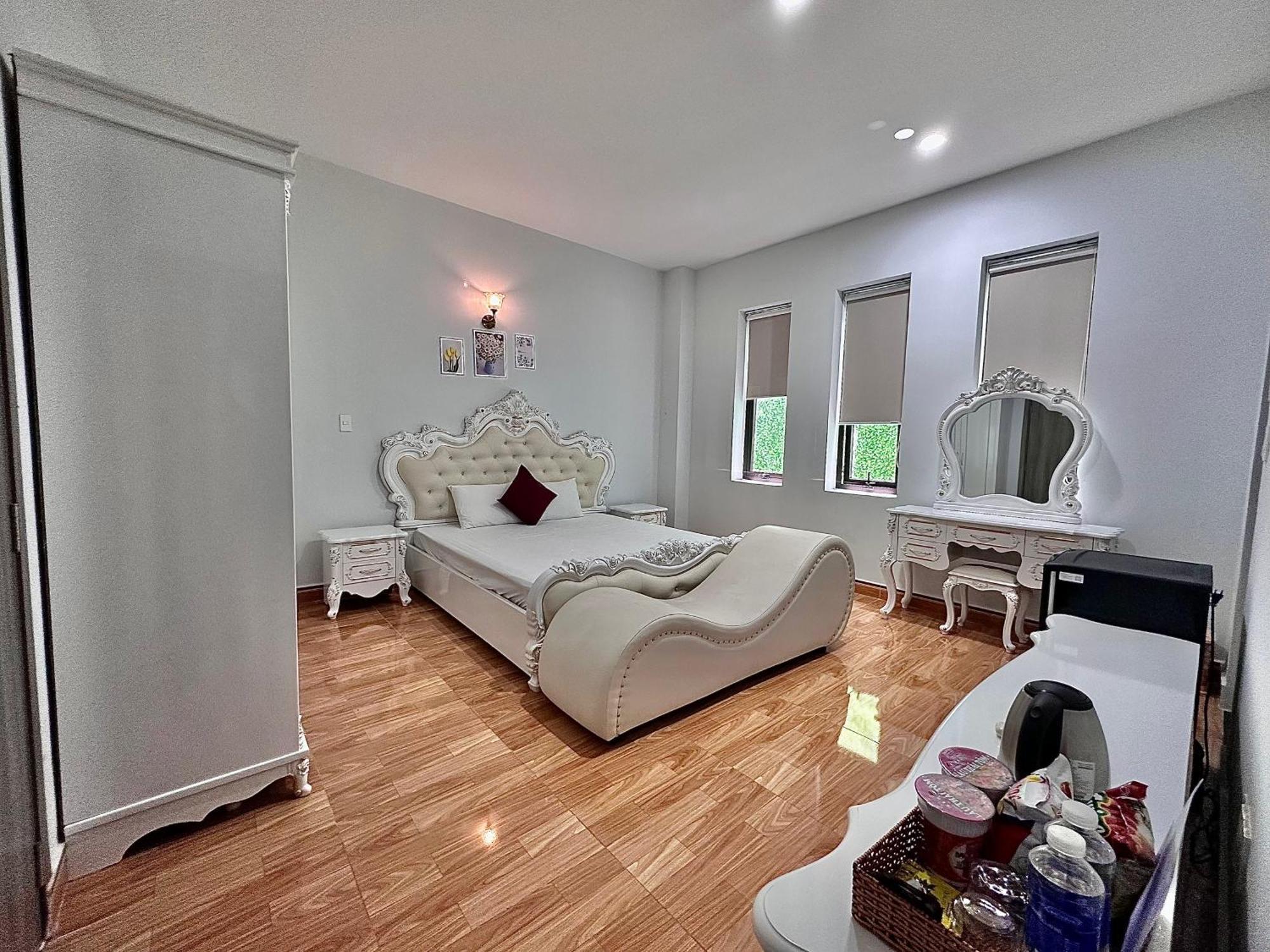 Royal Homestay Туихоа Экстерьер фото