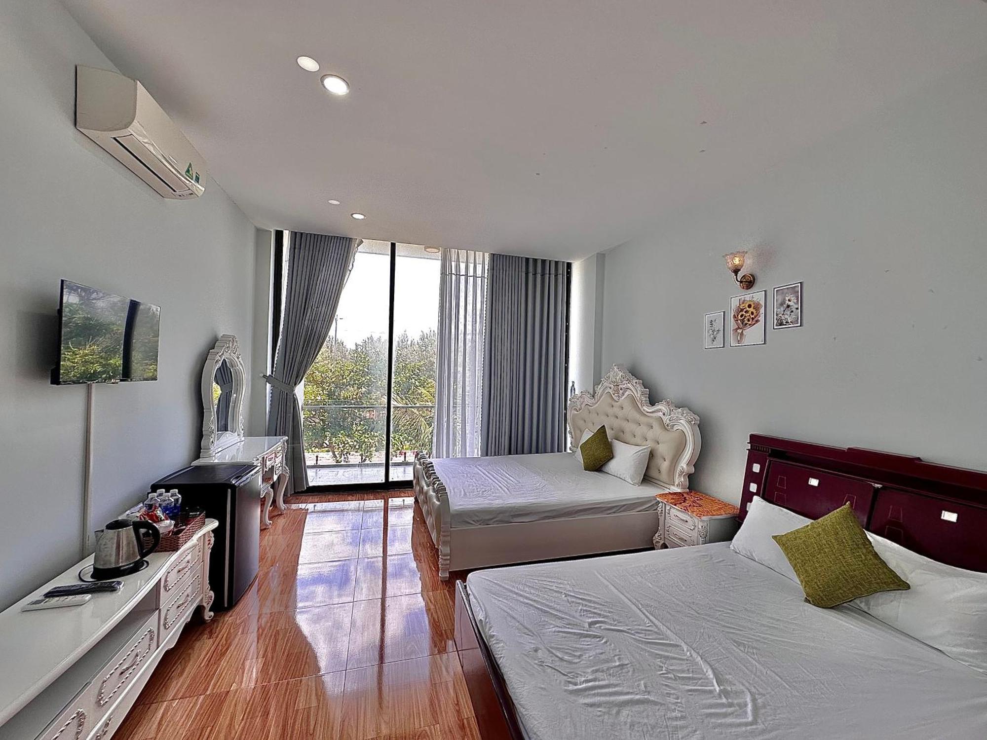 Royal Homestay Туихоа Экстерьер фото