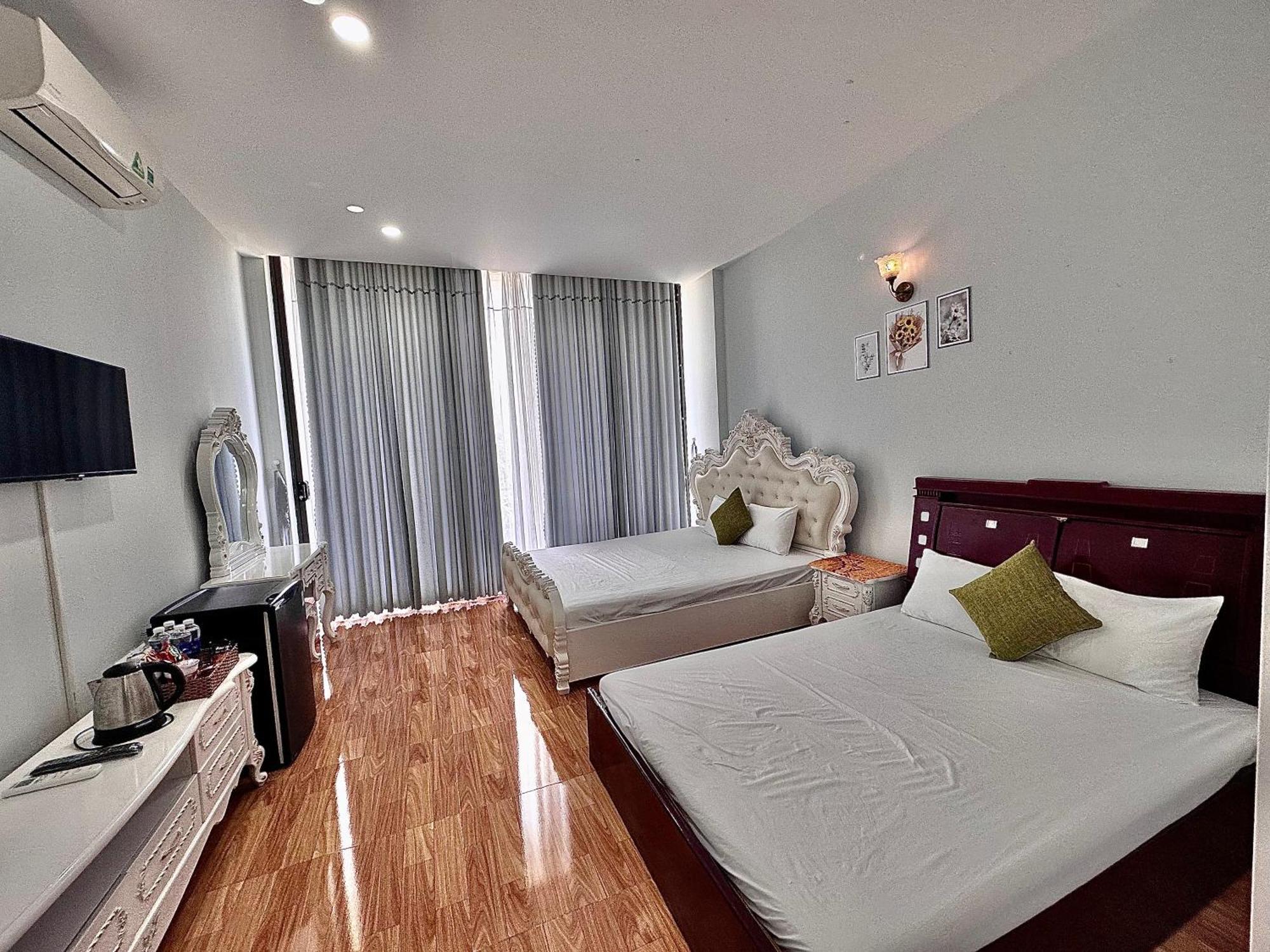 Royal Homestay Туихоа Экстерьер фото